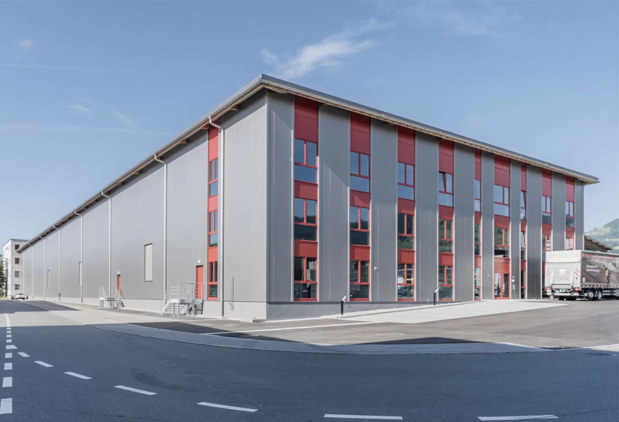 2880STAR_Halle-6-aussen