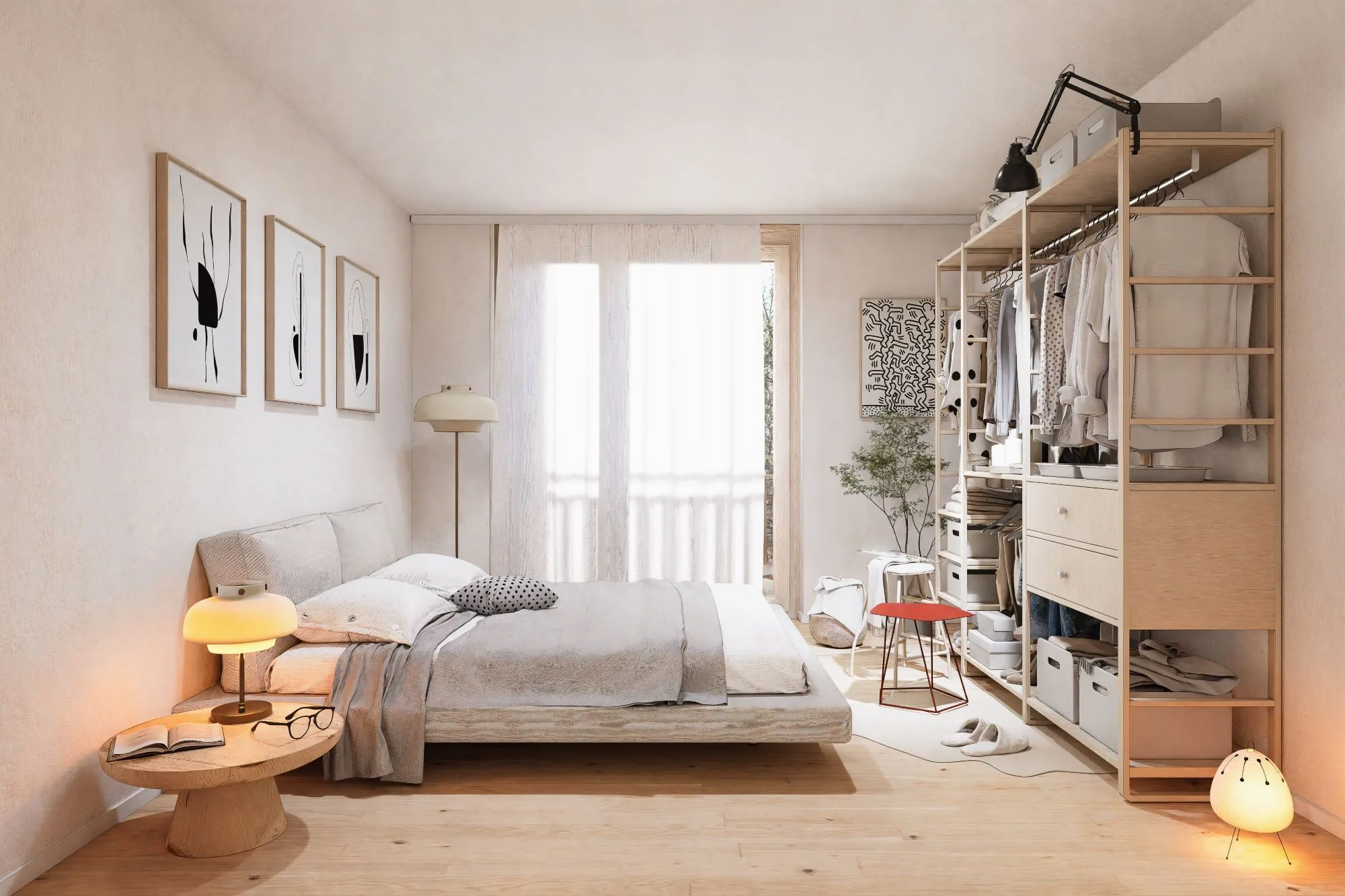 Helles Schlafzimmer mit Bett und offenen Regalen.